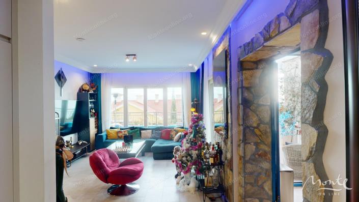 Image No.23-2 Bed Townhouse for sale