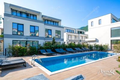 eksklyuzivnyj-taunhaus-v-zakrytom-komplekse-s-bassejnom-v-lastve-grbalskoj-chernogoriya_01