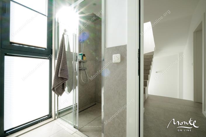 Image No.28-3 Bed Townhouse for sale