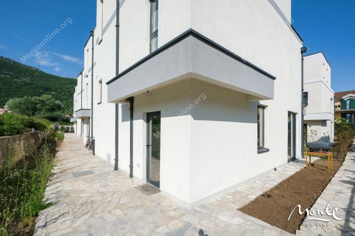 Image No.43-3 Bed Townhouse for sale