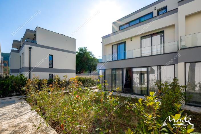 Image No.44-3 Bed Townhouse for sale