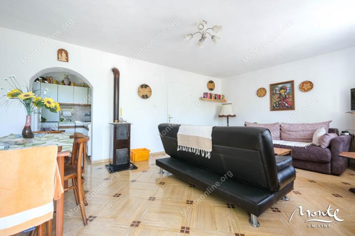 Image No.12-2 Bed House for sale