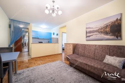 uyutnaya-kvartira-s-2-spalnyami-s-vidom-na-more-v-bechichi_04