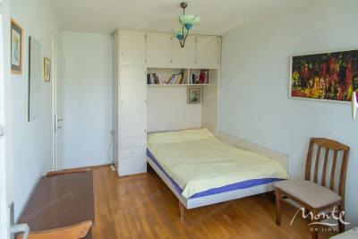 dom-u-morya-s-prichalom-i-panoramnym-vidom-v-nivicze-herczeg-novi_06