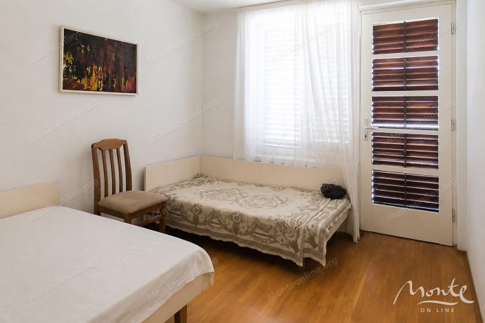 Image No.35-4 Bed House for sale