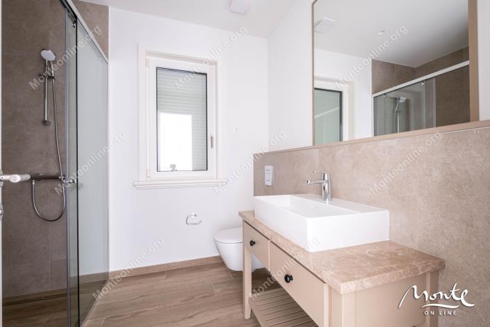 Image No.16-2 Bed Flat for sale