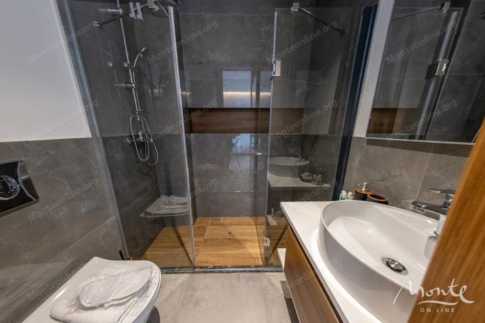 Image No.13-Appartement de 1 chambre à vendre à Kavac