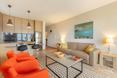 roskoshnaya-kvartira-s-2-spalnyami-s-panoramnym-vidom-na-zaliv-i-porto-montenegro_03