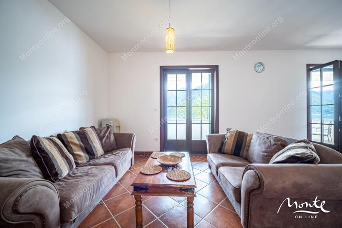 Image No.3-Appartement de 2 chambres à vendre à Kotor