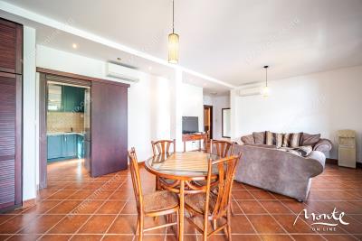 zhizn-u-vody-apartament-sicziliya-v-boka-gardens-s-terrasoj-i-vidom-na-more_06