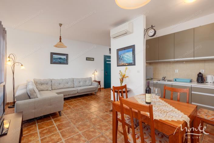 Image No.4-Appartement de 2 chambres à vendre à Kotor