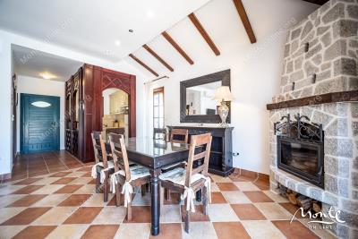 apartament-verona-v-boka-gardens-tam-gde-adriatika-vstrechaetsya-s-istoriej_08