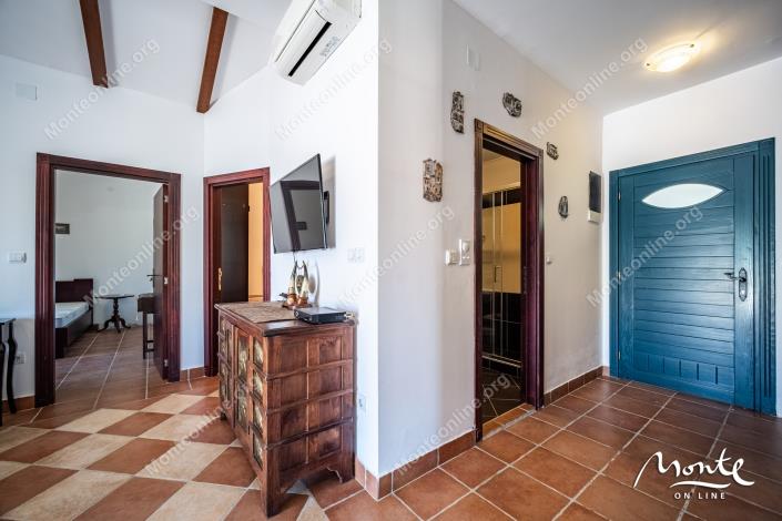 Image No.18-Appartement de 2 chambres à vendre à Kotor