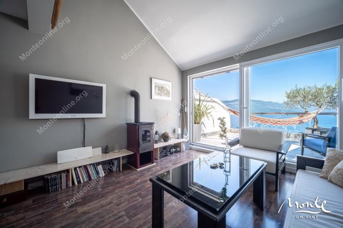 Image No.2-Appartement de 1 chambre à vendre à Tivat