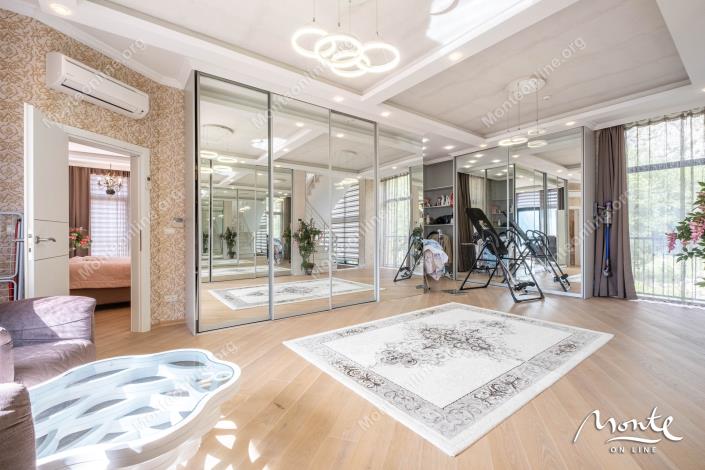 Image No.19-6 Bed House for sale