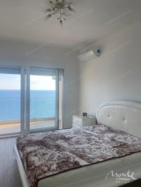 apartamenty-s-2-spalnyami-na-pervoj-linii-morya-s-privatnym-plyazhem_07