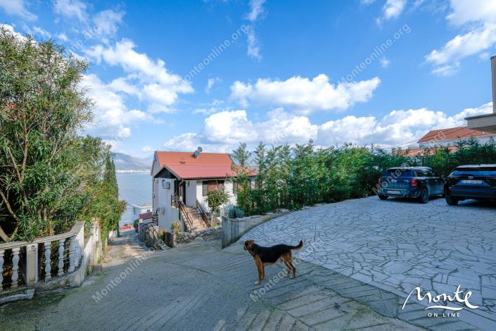 Image No.3-5 Bed House for sale