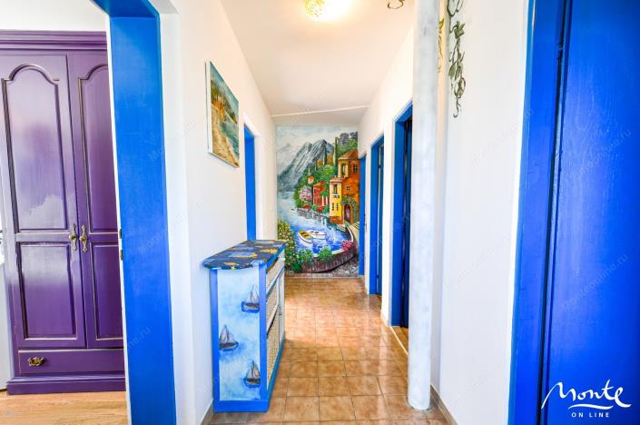 Image No.18-7 Bed House for sale