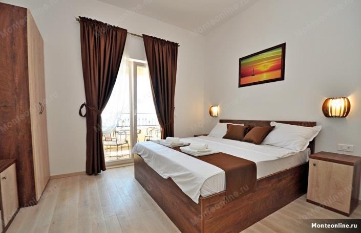 Image No.14-3 Bed House for sale