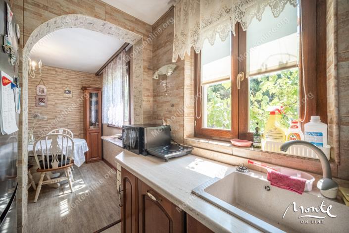 Image No.17-3 Bed House for sale