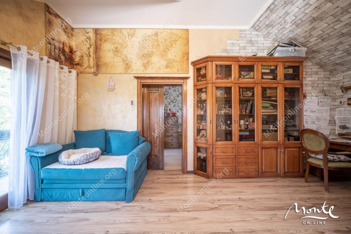 Image No.23-3 Bed House for sale