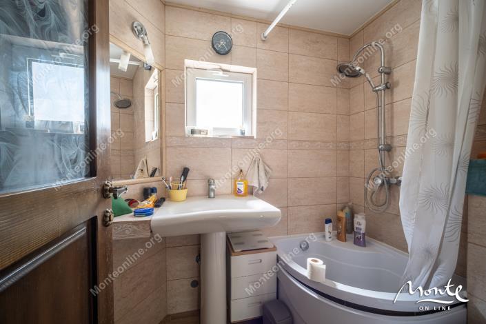 Image No.38-3 Bed House for sale