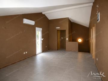 dom-s-bassejnom-i-vidom-na-more-v-lepetane-opatovo-tivat_08