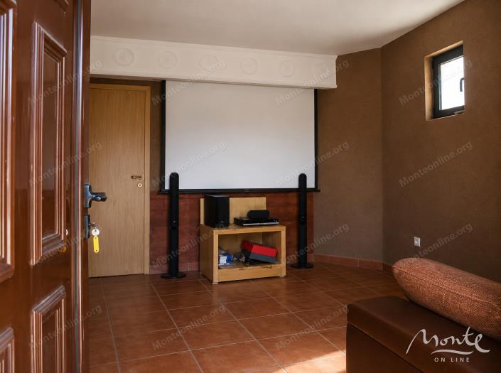 Image No.7-4 Bed House for sale