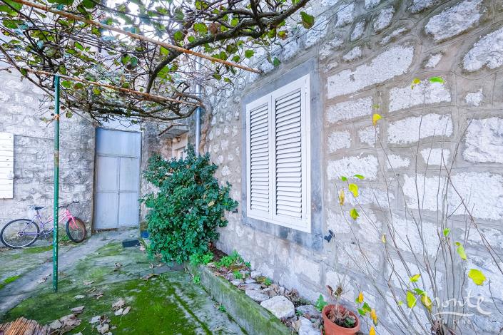 Image No.26-4 Bed House for sale