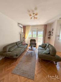 kvartira-s-2-spalnyami-i-sobstvennoj-verandoj-v-selyanovo-tivat_02
