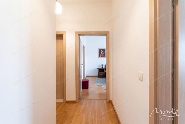 Image No.12-3 Bed Flat for sale