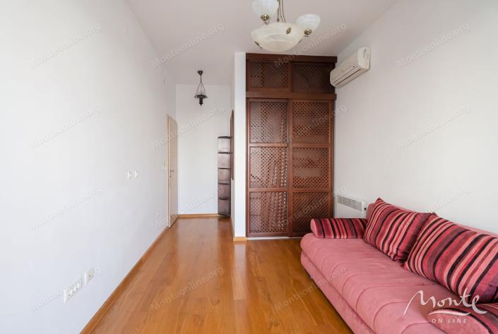 Image No.23-3 Bed Flat for sale