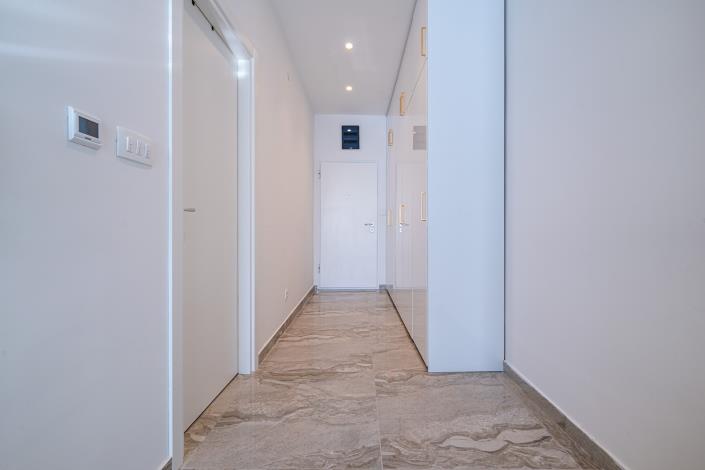 Image No.21-1 Bed Apartment for sale