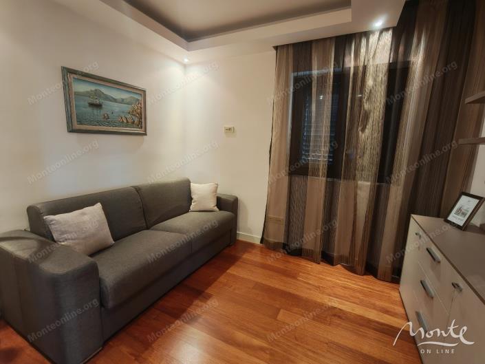 Image No.17-2 Bed Flat for sale