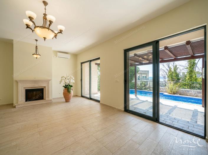 Image No.9-3 Bed Villa for sale