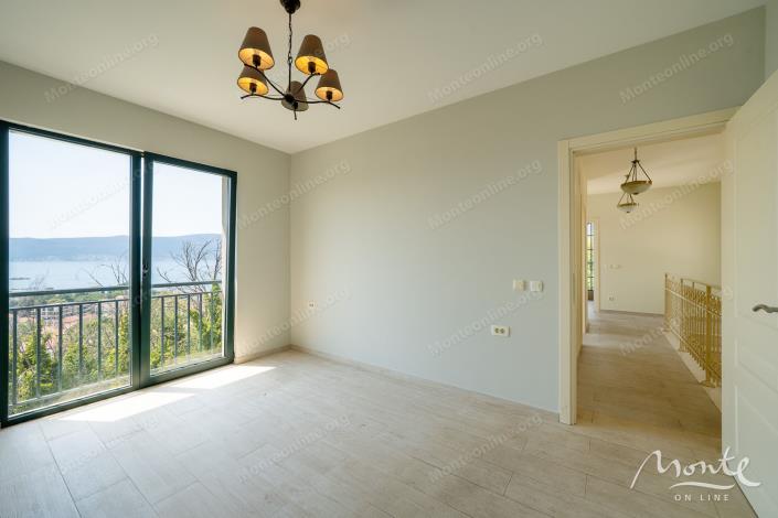 Image No.18-3 Bed Villa for sale