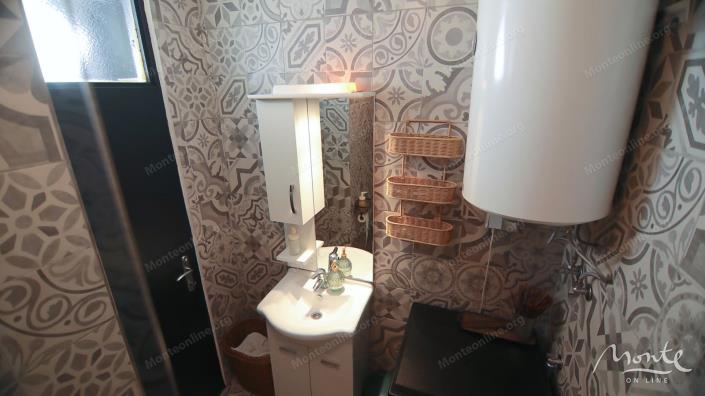 Image No.14-3 Bed Flat for sale