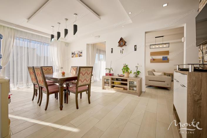 Image No.6-3 Bed Villa for sale