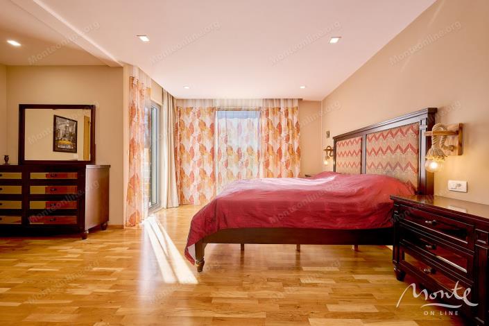 Image No.19-3 Bed Villa for sale