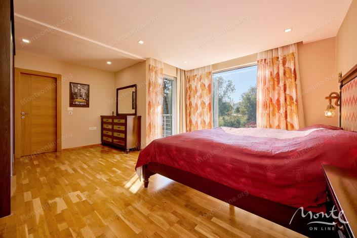 Image No.22-3 Bed Villa for sale