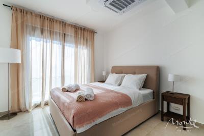 elegantnaya-villa-s-bassejnom-i-panoramnym-vidom-na-more-v-blizikuche-budva_10