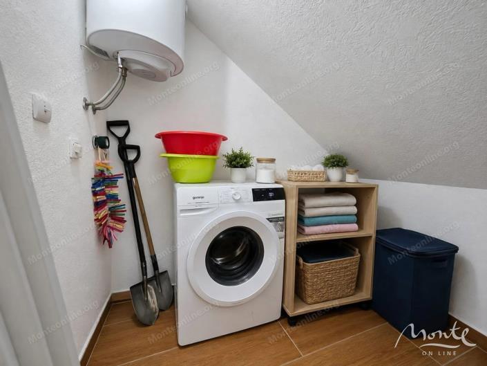 Image No.16-2 Bed Flat for sale