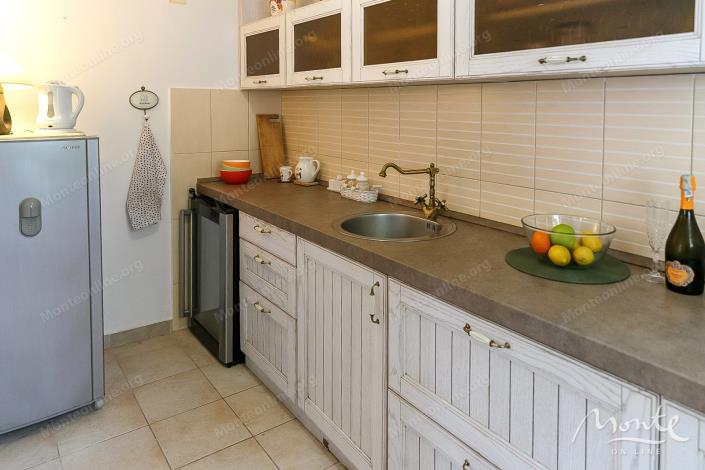 Image No.11-5 Bed House for sale