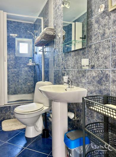 Image No.16-5 Bed House for sale