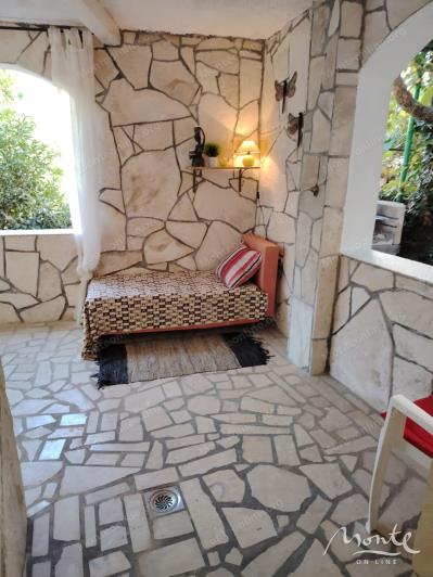 Image No.21-5 Bed House for sale
