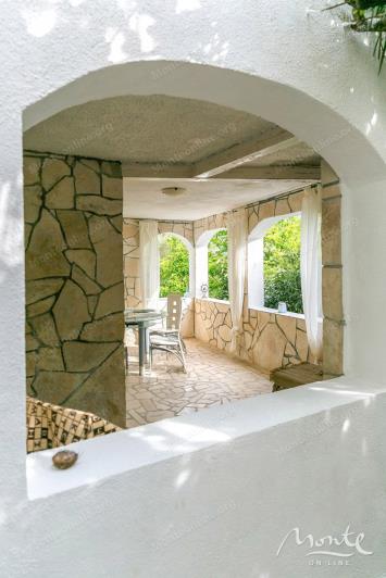 Image No.24-5 Bed House for sale