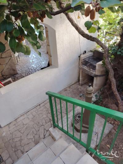 Image No.41-5 Bed House for sale