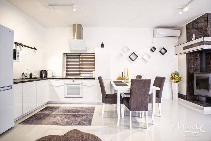 Image No.4-2 Bed House for sale
