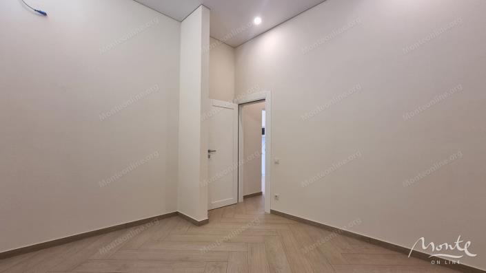 Image No.8-2 Bed Flat for sale