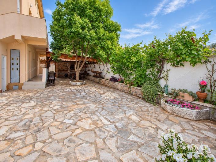 Image No.48-6 Bed Villa for sale